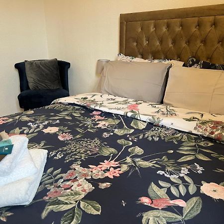 Hotel Grand Bleu - London - Next To Piccadilly Line Tube Station & Brand New Facilities Exteriér fotografie